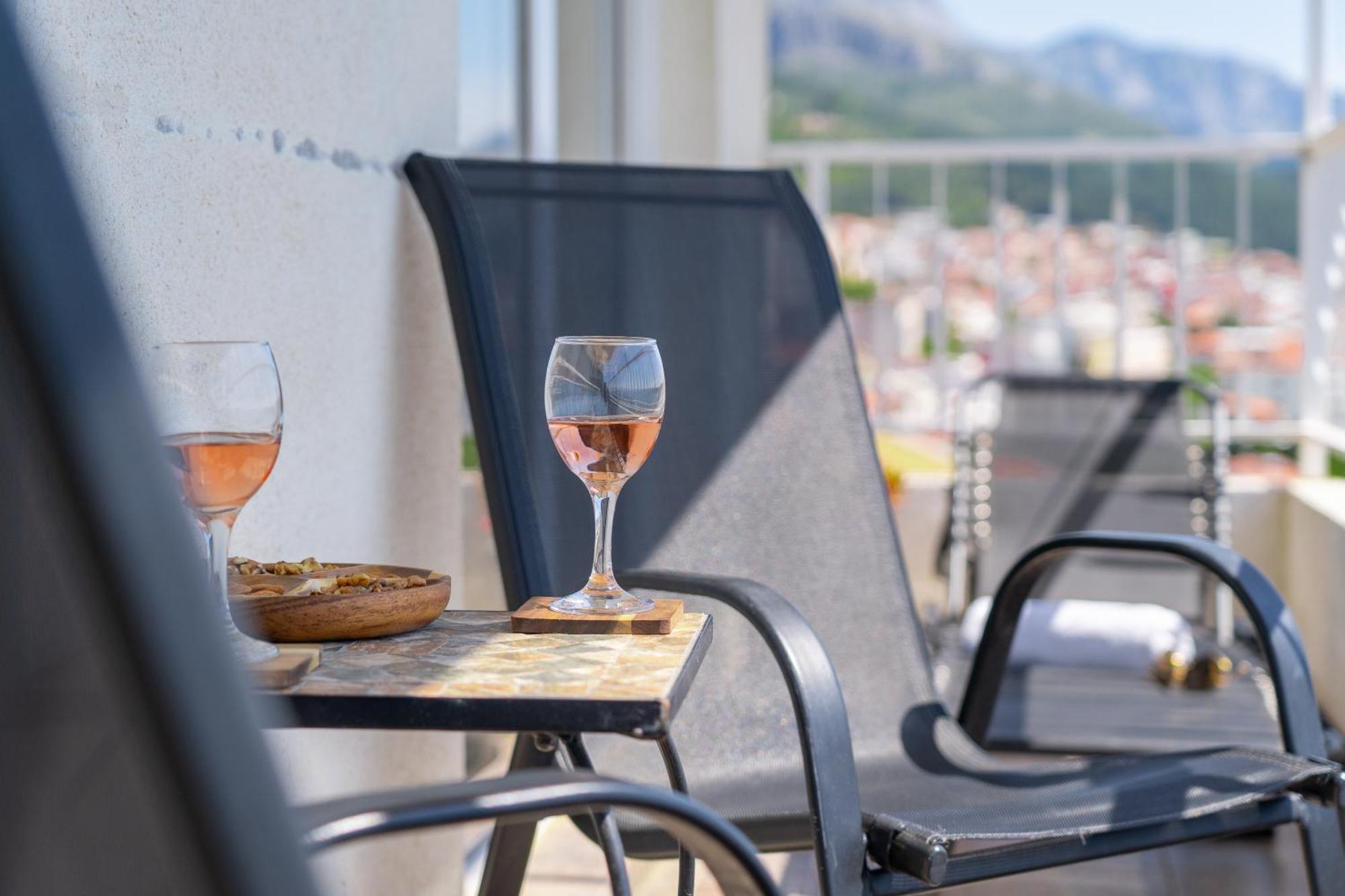 Apartment 30 M From Beach,Makarska,Marija Екстериор снимка