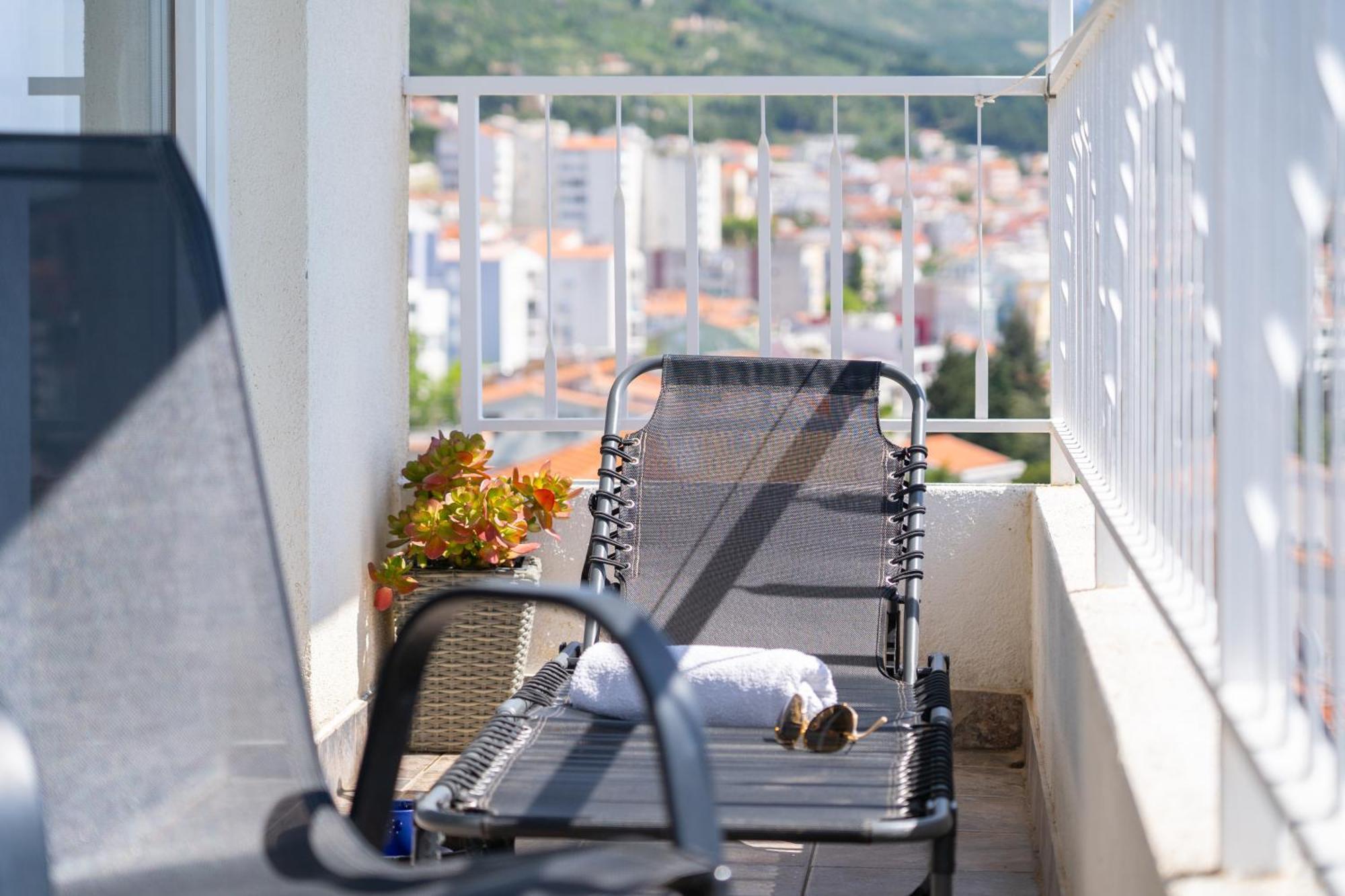 Apartment 30 M From Beach,Makarska,Marija Екстериор снимка