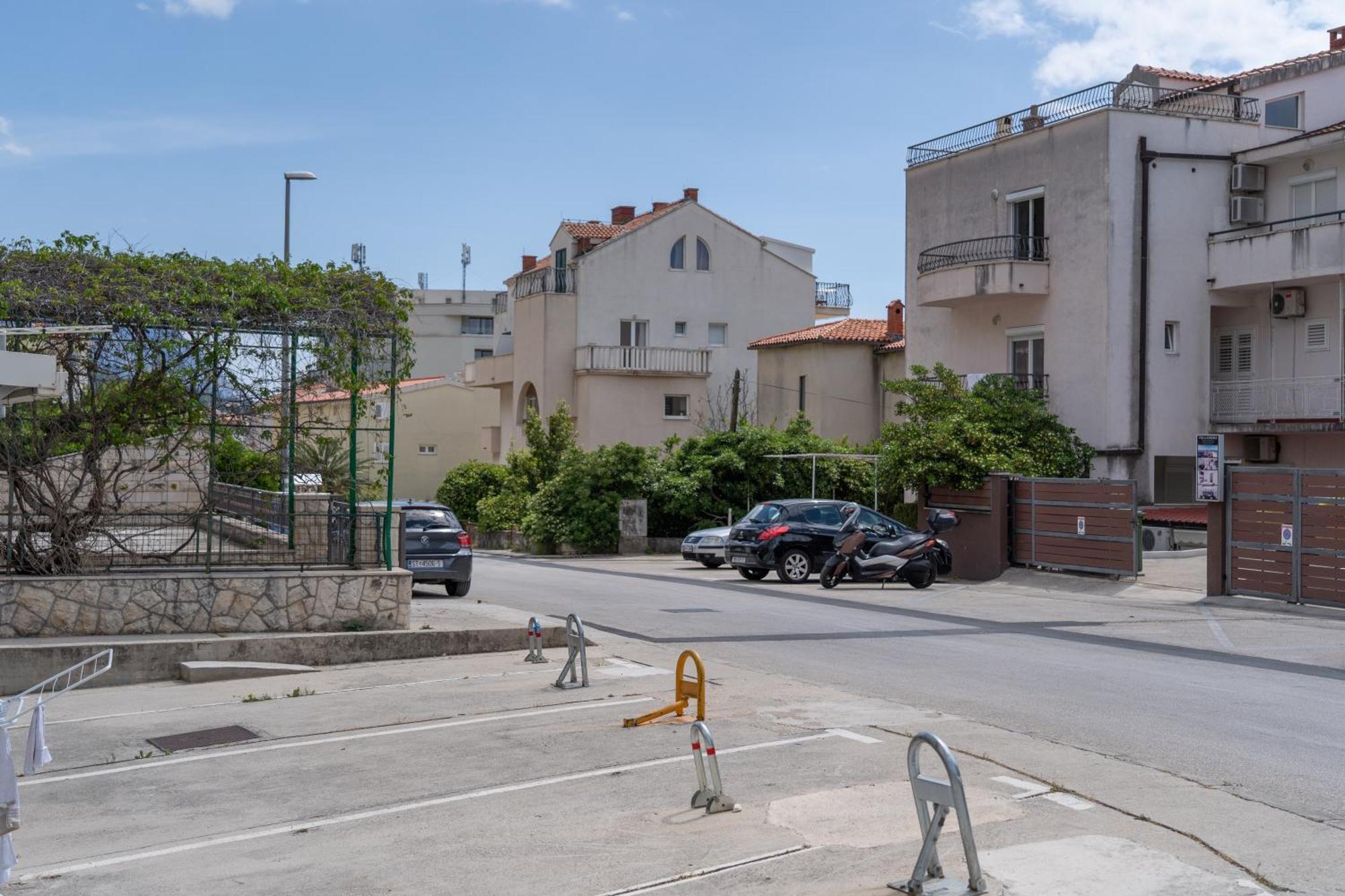 Apartment 30 M From Beach,Makarska,Marija Екстериор снимка